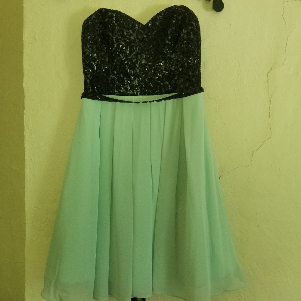 Strapless Homecoming Dress